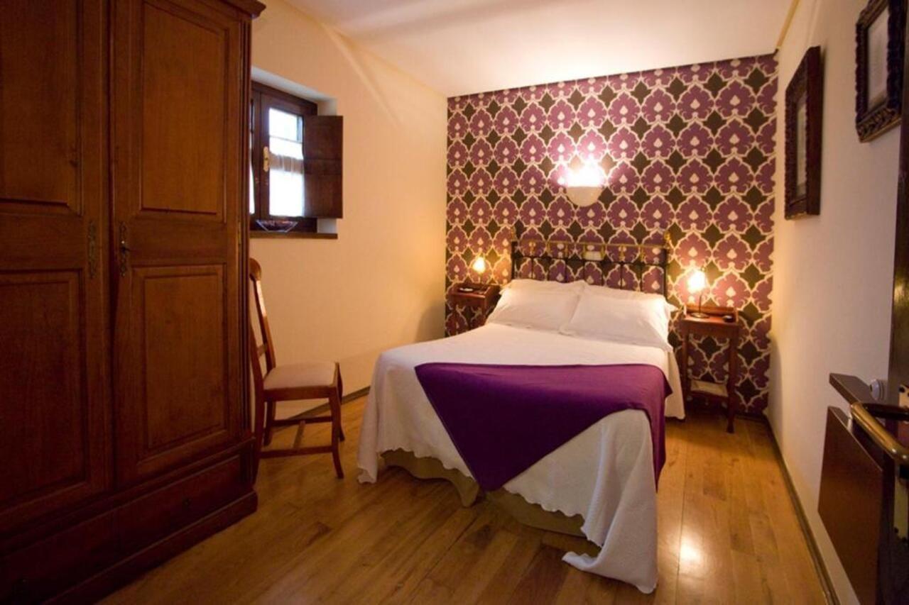 Hotel Castillo Valdes Salas