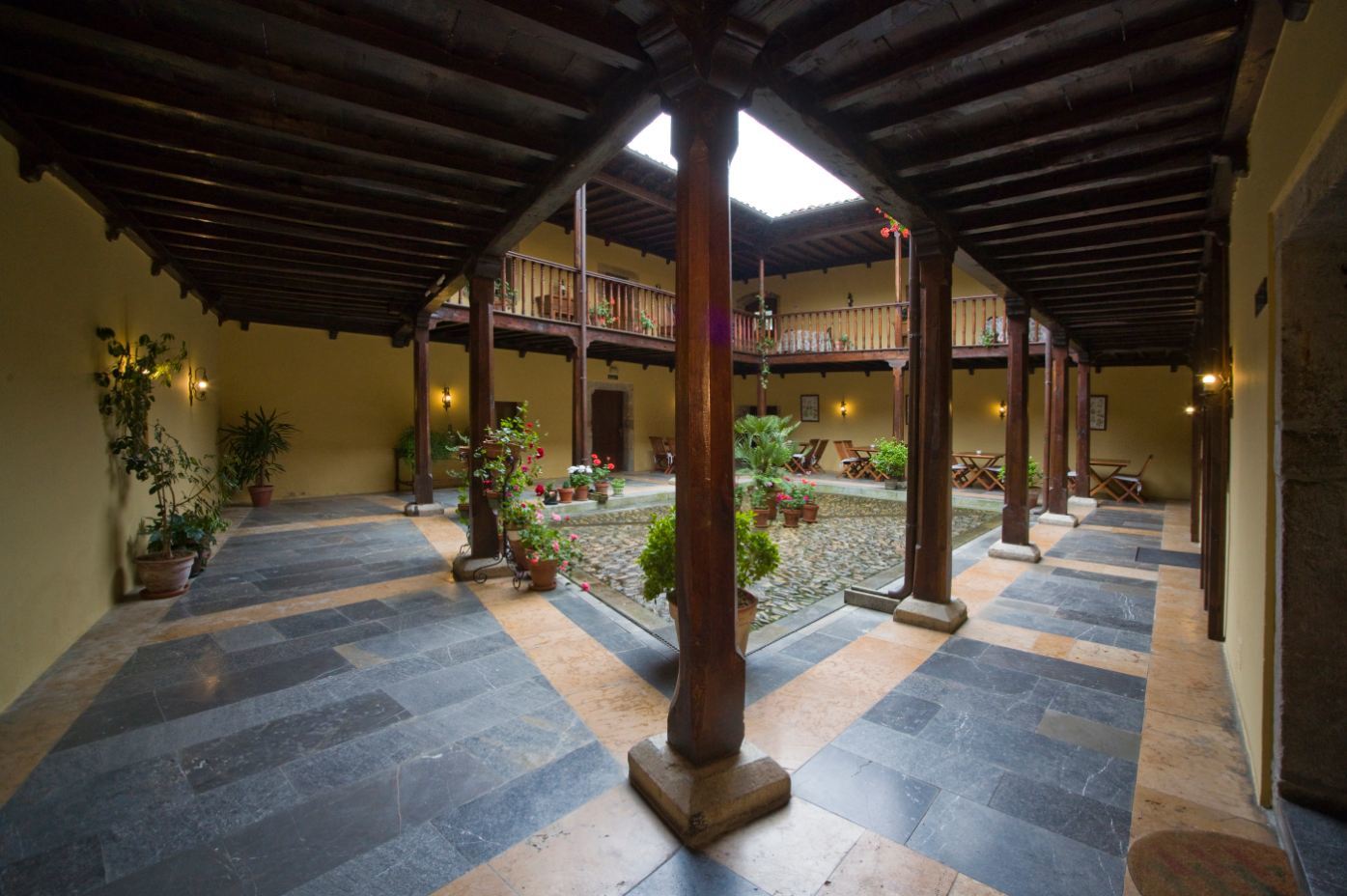 Castillo Valdes Salas Hotel 2*